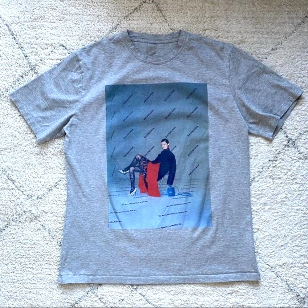 Balenciaga AW17 Gray Photoshoot Print Oversized T-Shirt Size M - Picture 2 of 8